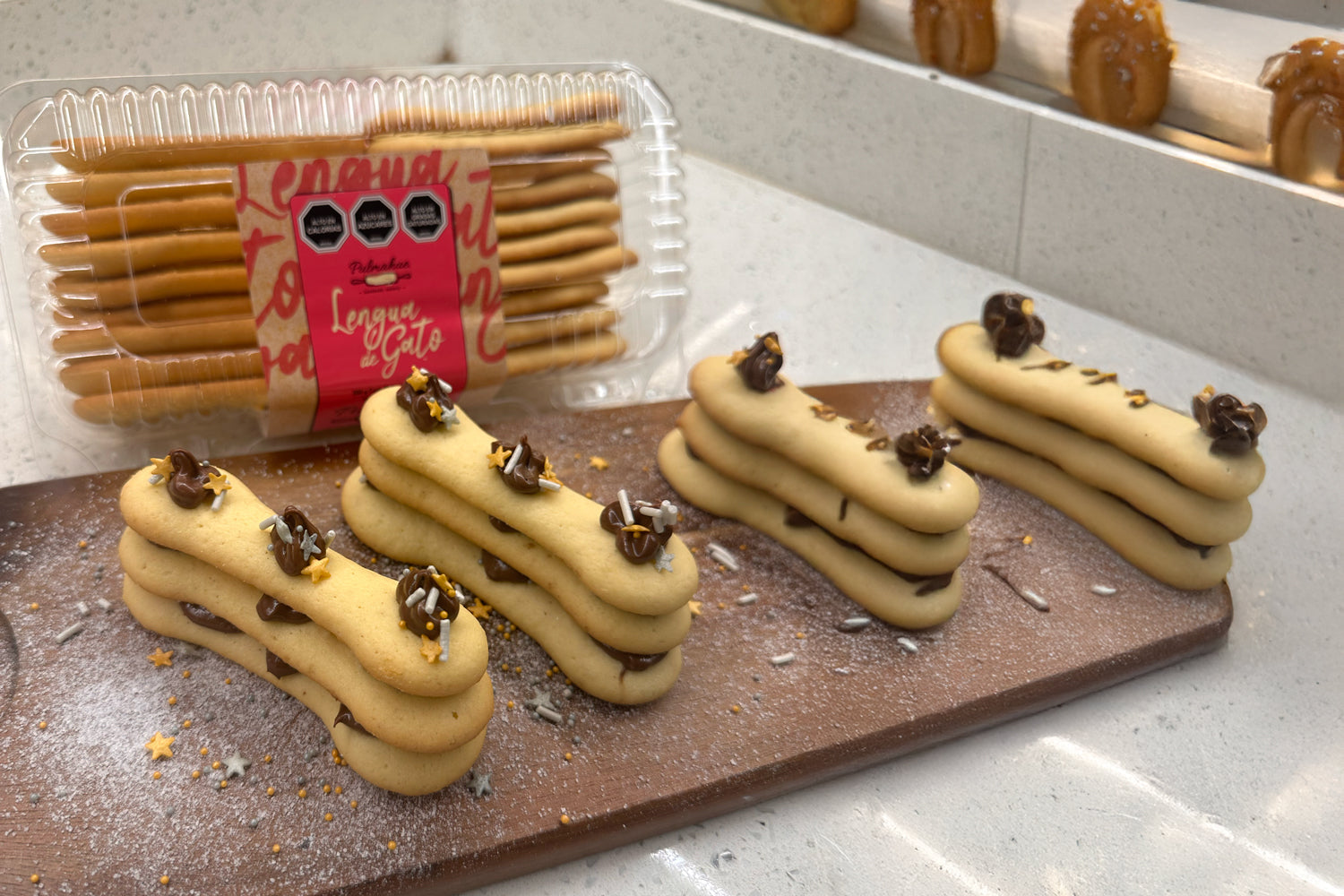 Torres de Lenguas de Gato con Nutella