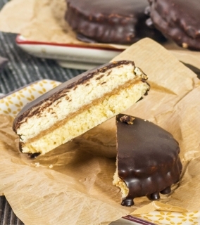 ALFAJORES